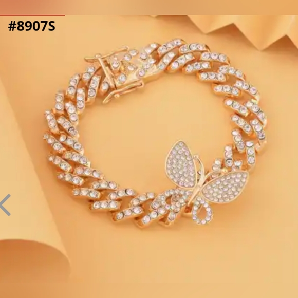 Austrian crystal curb link bracelet with spinner butterfly - Picture 2 of 3